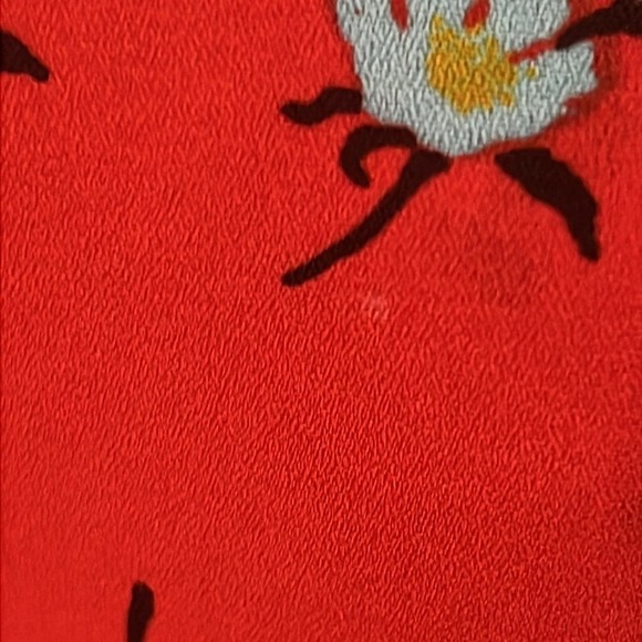 Crescent & Willough Red Floral Flutter Sleeve Blouse Women's L - Picture 2 of 6